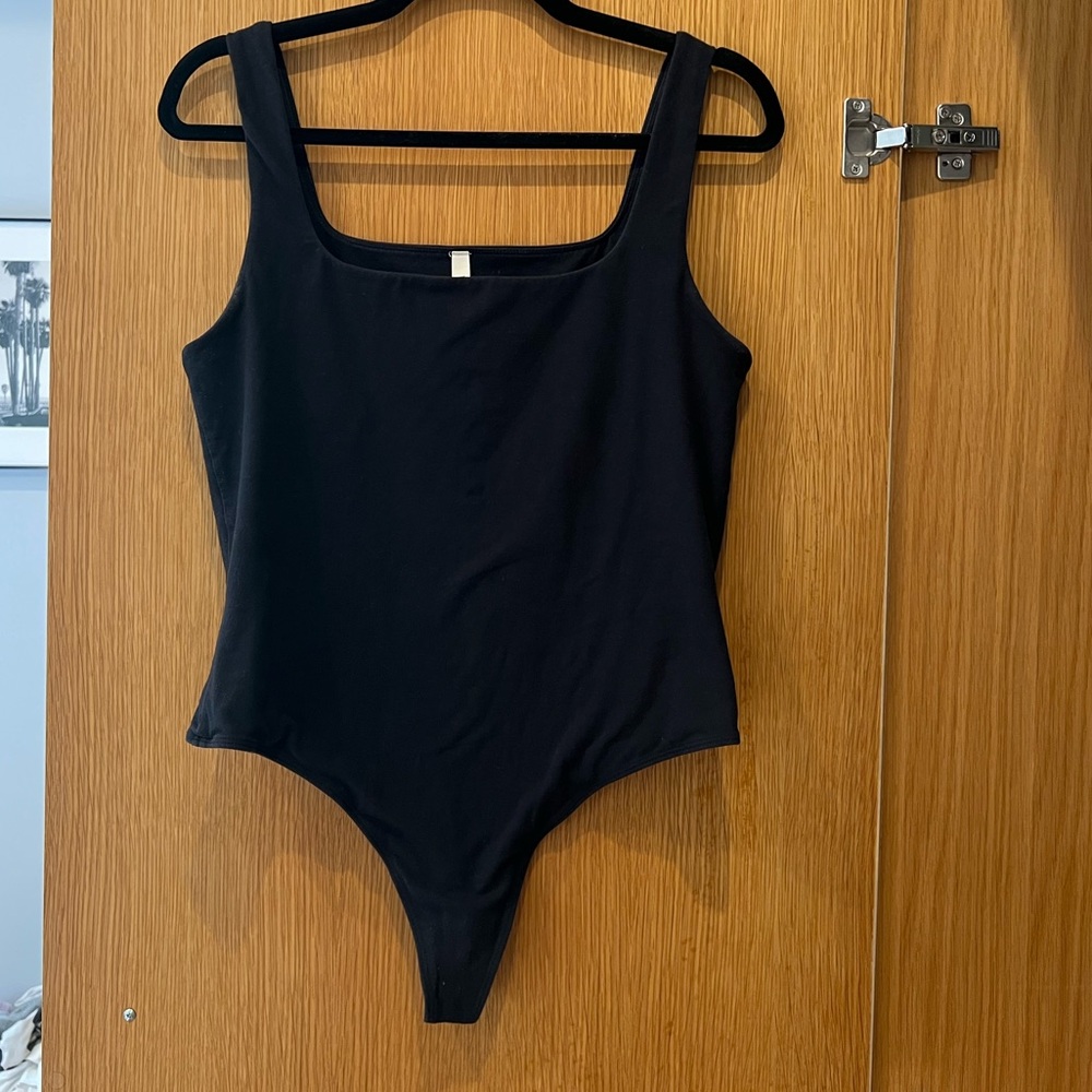 Great condition contour square neck bodysuit